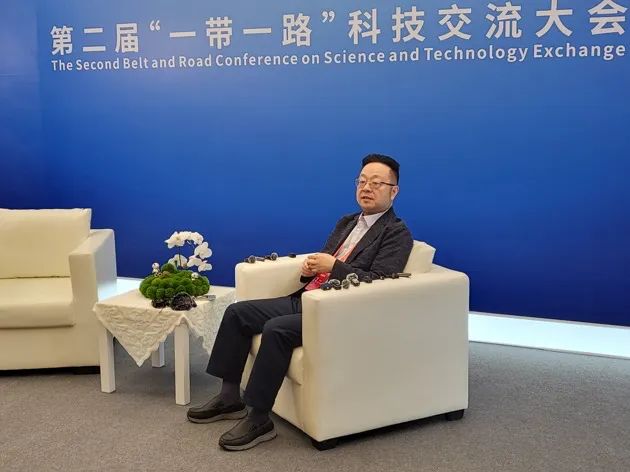 中国工程院院士贺克斌面对双碳目标如何推动技术驱动的工业碳中和